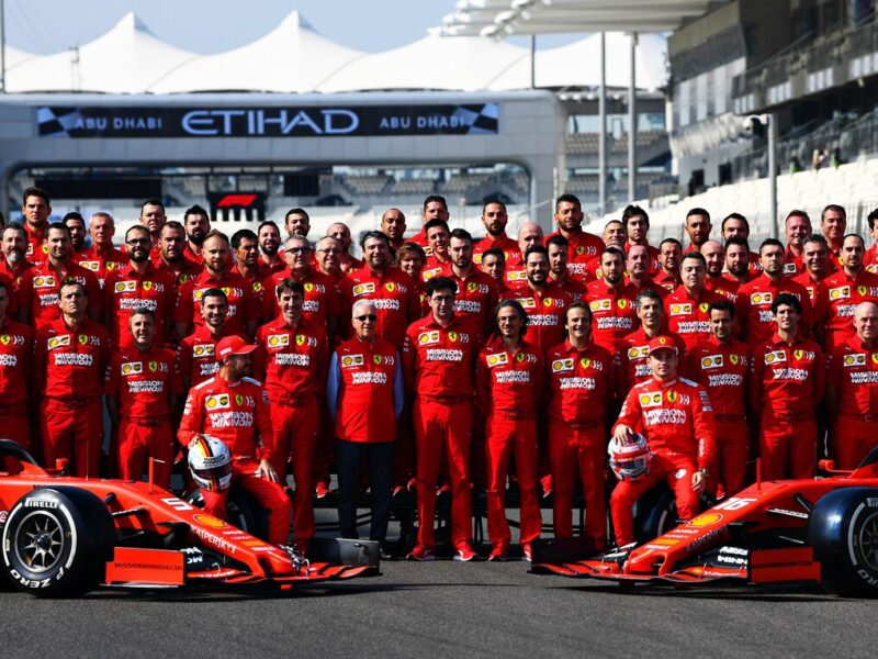 Sebastian Vettel si ritira dalla Formula Uno, ha corso con Ferrari, è tifoso dell’Eintracht e simpatizzante del Napoli